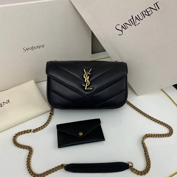 Modèle Saint Laurent Loulou format moyen en Matelassé cuir d’agneau coloris noir — réplique