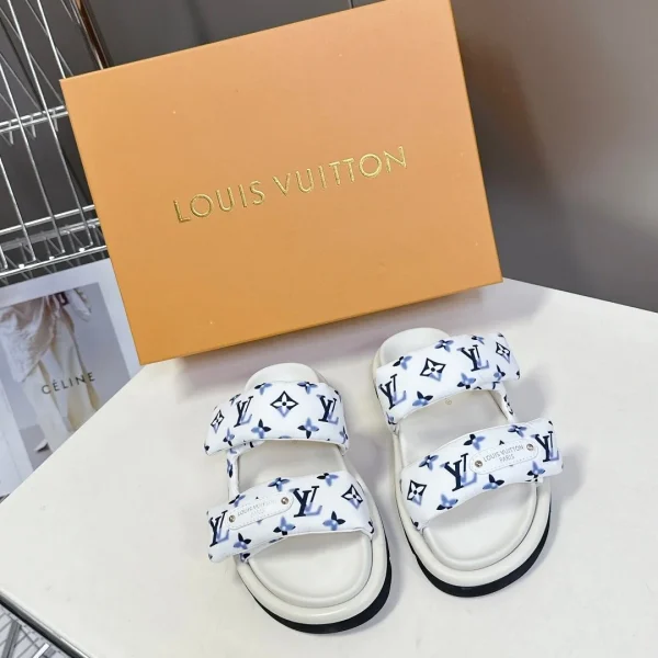 Sandales Louis Vuitton coloris blanc imprimé tissu – pour femme — réplique