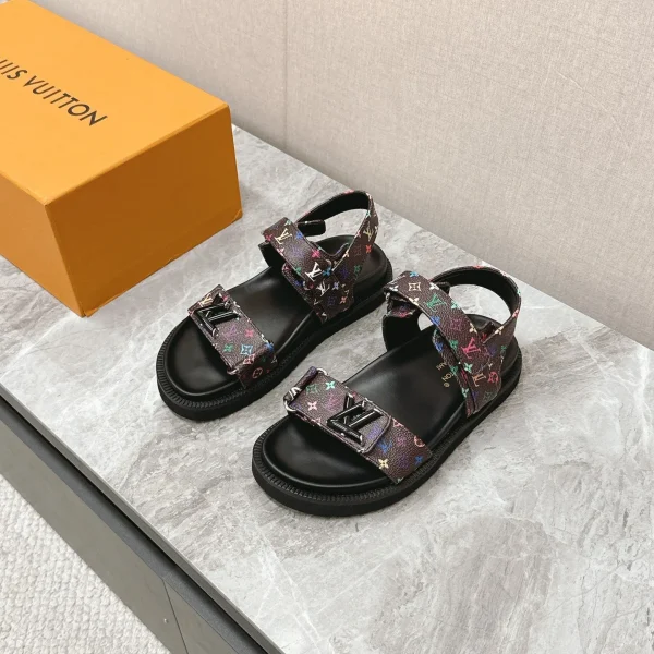 Sandales Louis Vuitton coloris multicolore toile bandoulière coloris noir – pour femme — réplique