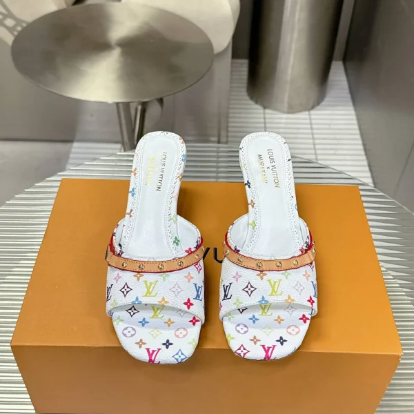 Chaussures à talon Louis Vuitton coloris blanc coloris multicolore cuir – pour femme — réplique