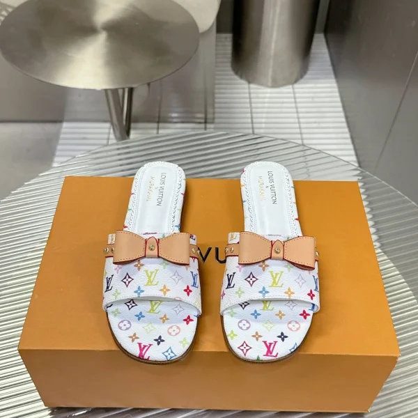 Mules Louis Vuitton coloris blanc cuir coloris multicolore Monogram – pour femme — réplique