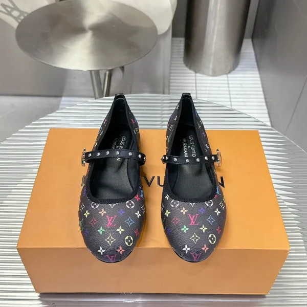 Ballerines Louis Vuitton coloris noir cuir coloris multicolore Monogram Mary Jane – pour femme — réplique