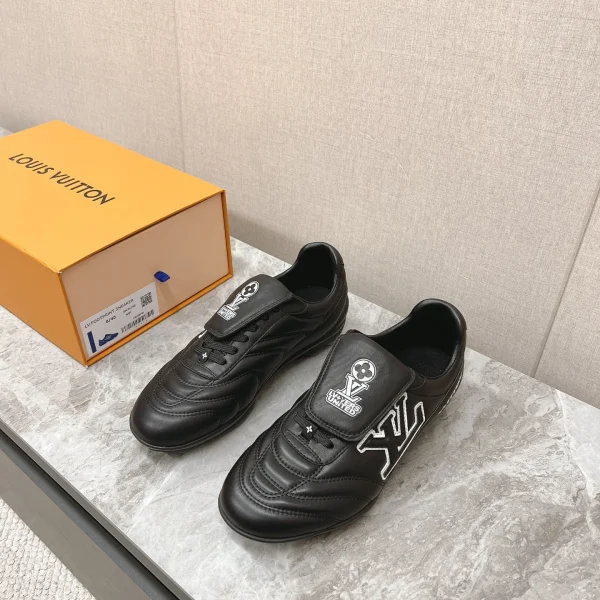Baskets Louis Vuitton coloris noir cuir – pour femme — réplique