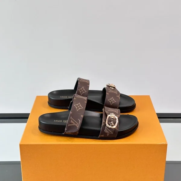 Sandales Louis Vuitton coloris marron cuir logo imprimé – pour homme — réplique