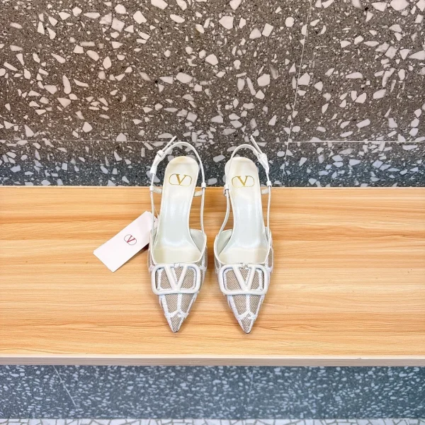 Escarpins Valentino coloris blanc résille à bride arrière – pour femme — réplique