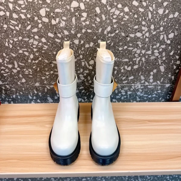 Bottes Valentino coloris blanc cuir bandoulière – pour femme — réplique