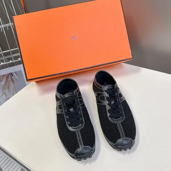 Baskets Hermès coloris noir résille cuir – pour femme — réplique