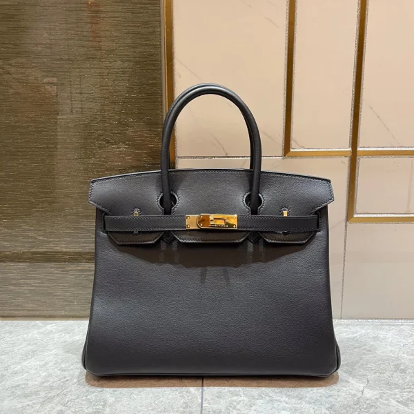 Modèle HN 30 CM coloris noir SWIFT cuir finitions dorées — réplique