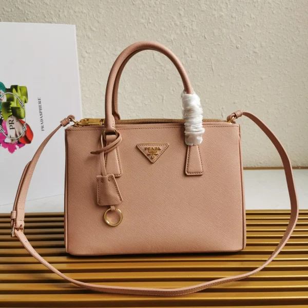 Modèle format moyen GALLERIA 28 coloris beige SAFFIANO cuir — réplique