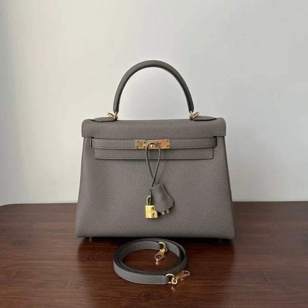 Modèle HM KELLY 28 CM ETAIN TOGO finitions dorées — réplique