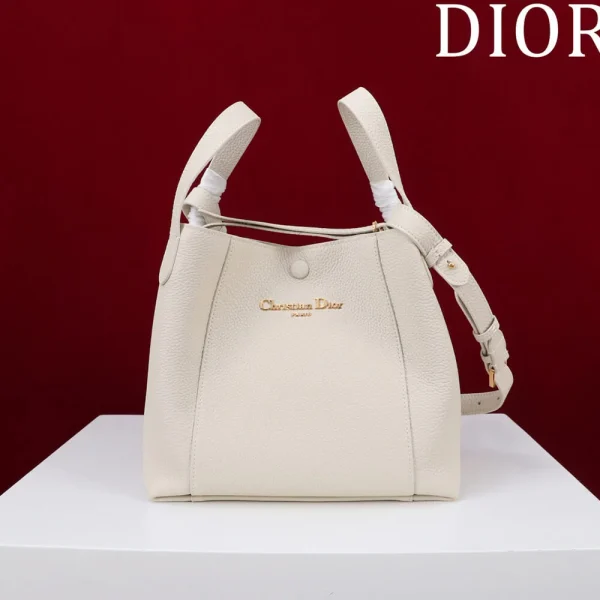 Sac Dior format moyen signature seau — réplique