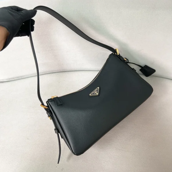 Sac porté épaule Prada format moyen Aimée | coloris noir — réplique