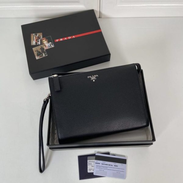 Prada Saffiano pochette — réplique