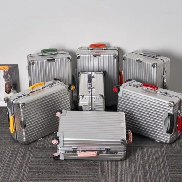Rimowa Classic Suitcase — réplique
