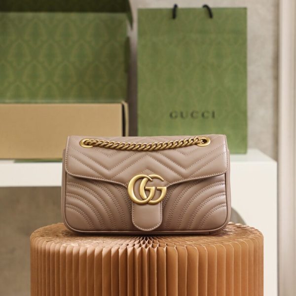 Gucci GG Marmont moyen format Nude — réplique