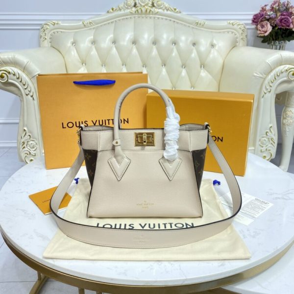 Louis Vuitton On My Side PM Beige — réplique