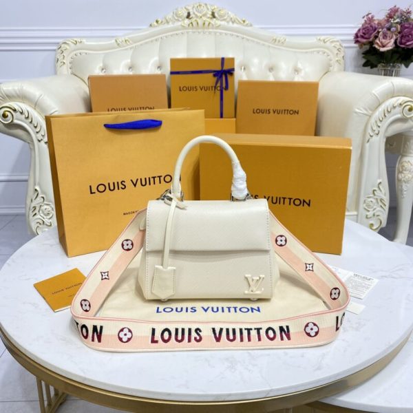 Louis Vuitton Cluny Mini Beige — réplique