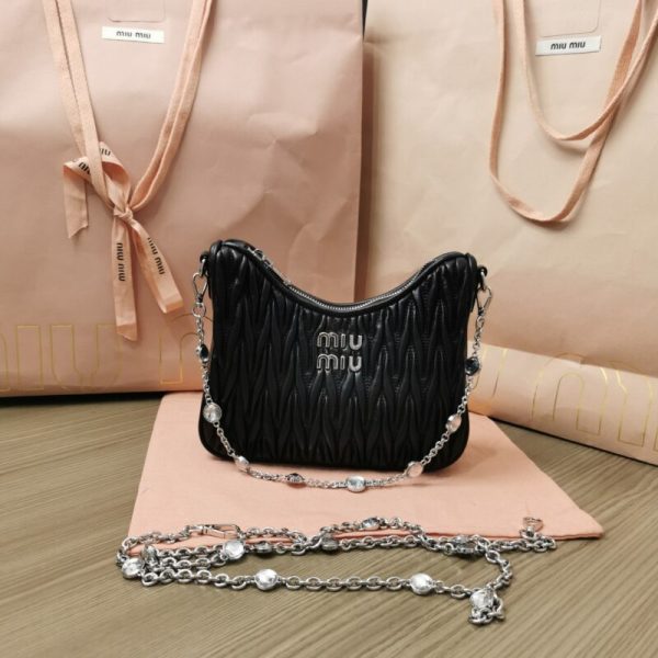 Miu Miu Matelassé Crystal noir — réplique
