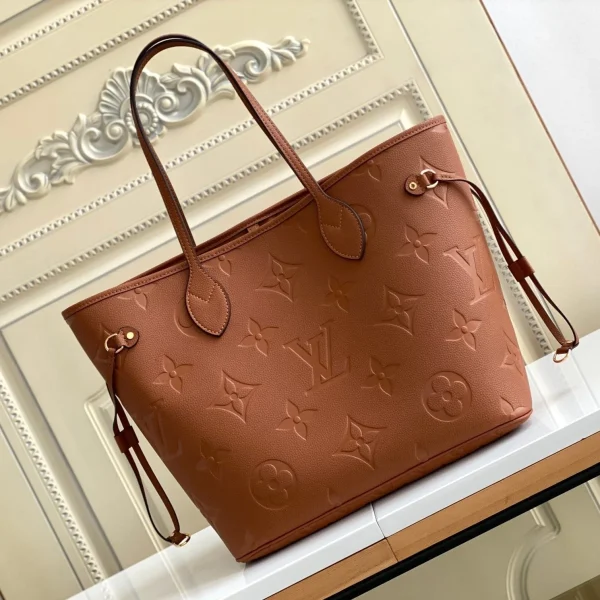 Modèle Louis Vuitton NEVERFULL MM 32 coloris marron Monogram EMPREINTE cuir — réplique
