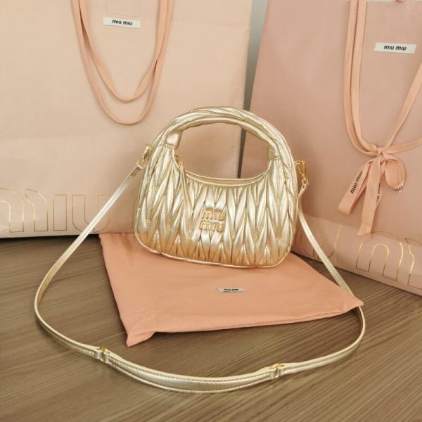 Miu Miu Wander doré — réplique
