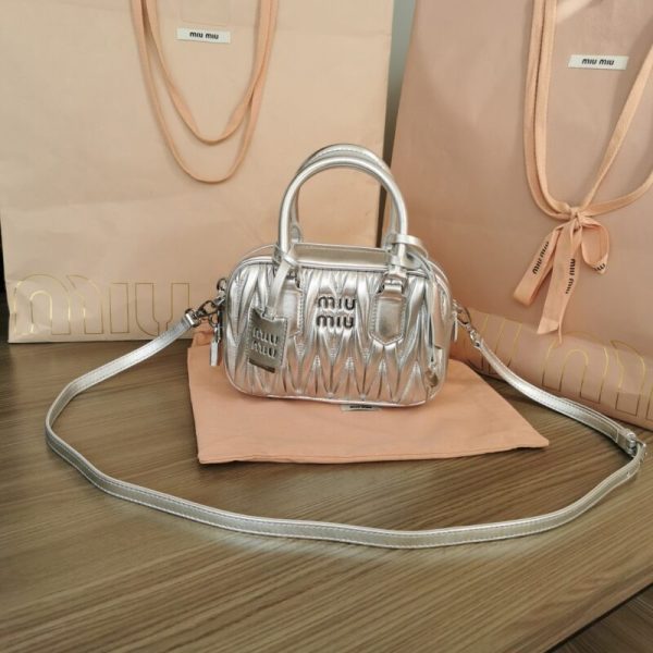 Miu Miu Arcadie petit format argenté — réplique