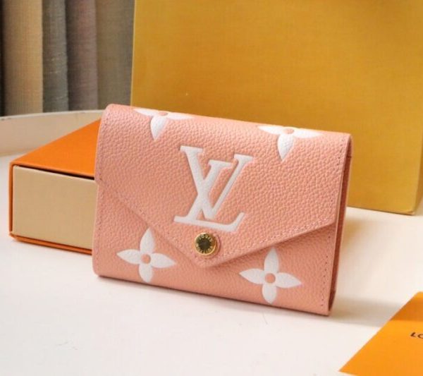 Louis Vuitton Victorine portefeuille rose — réplique