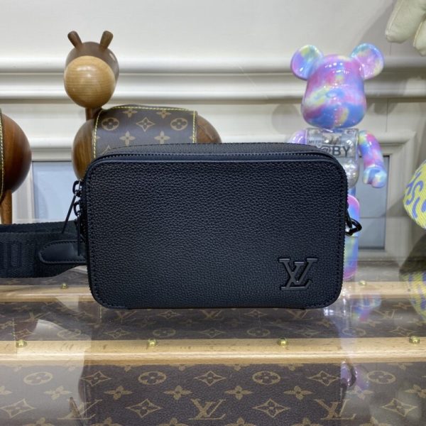 Louis Vuitton Alpha besace noir — réplique