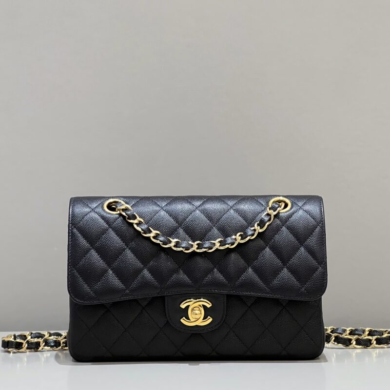 CHANEL Classic Flap 23cm noir Caviar — réplique