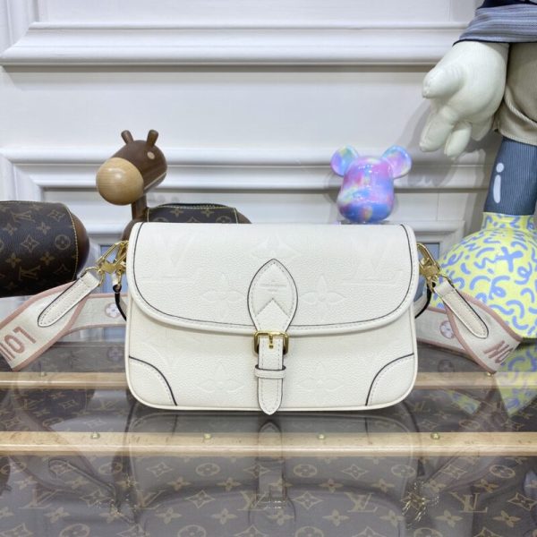 Louis Vuitton Nano Diane Satchel — réplique
