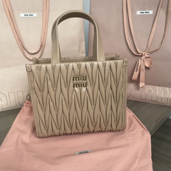 Miu Miu Matelassé cabas marron — réplique