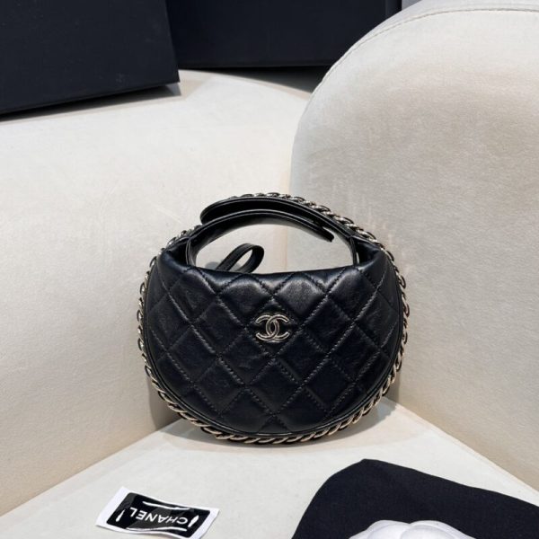 CHANEL 23c pochette — réplique