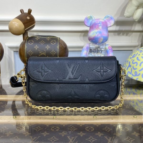 Louis Vuitton portefeuille On Chain Ivy noir — réplique