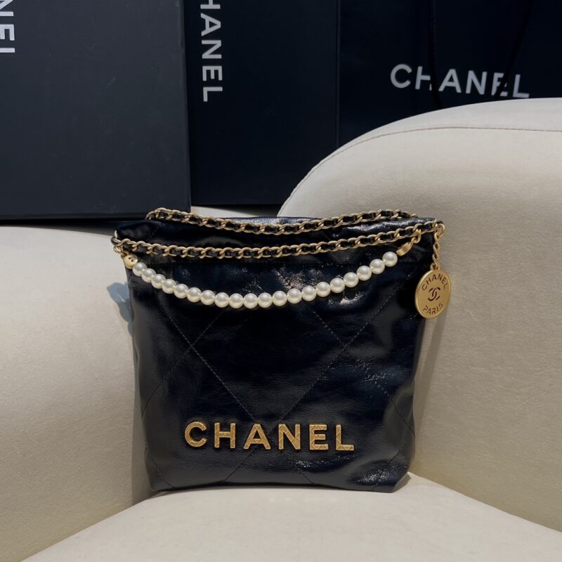 CHANEL 23s Mini Garbage sac noir — réplique