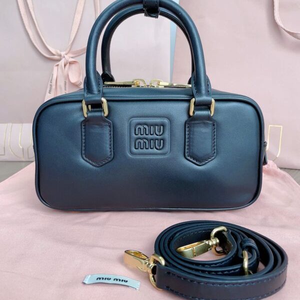 Miu Miu Arcadie petit format Full noir — réplique