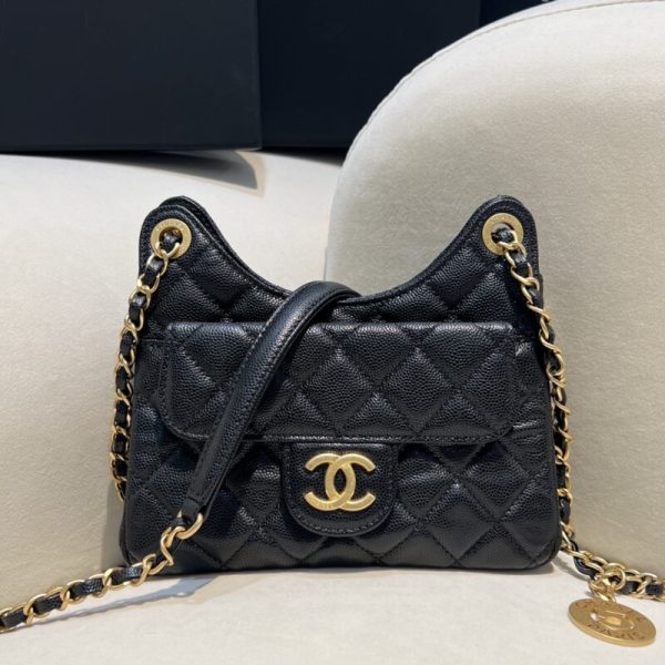 CHANEL 23c Hobo petit format noir — réplique