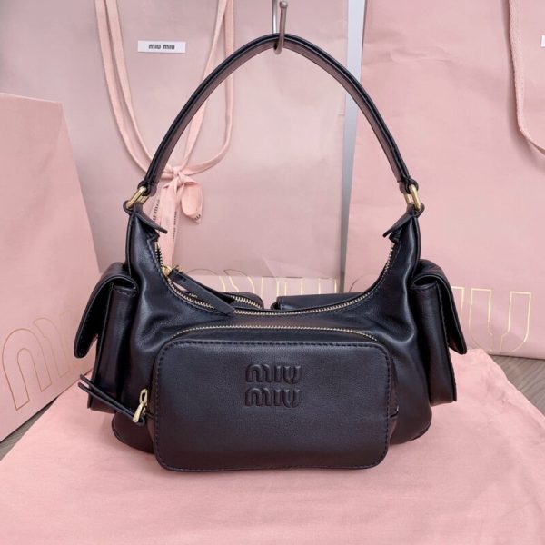 Miu Miu Nappa Pocket sac noir — réplique