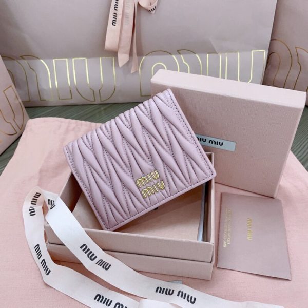 Miu Miu Pocket portefeuille rose — réplique