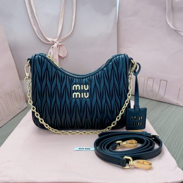 Miu Miu Matelassé noir — réplique