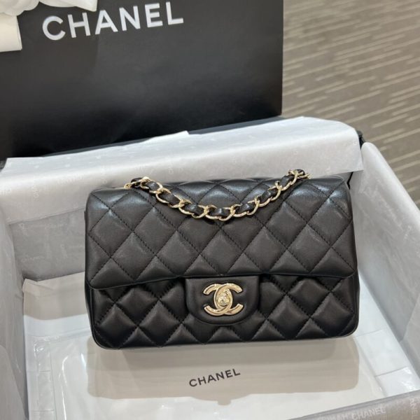 CHANEL Classic Flap 20cm noir — réplique