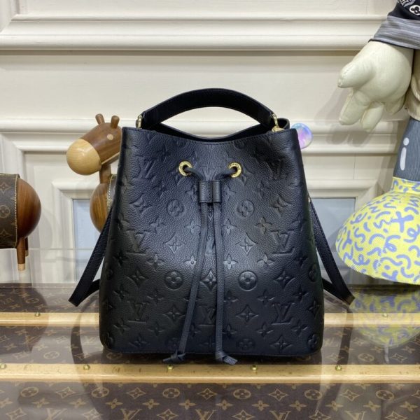 Louis Vuitton Noe Bucket noir MM — réplique