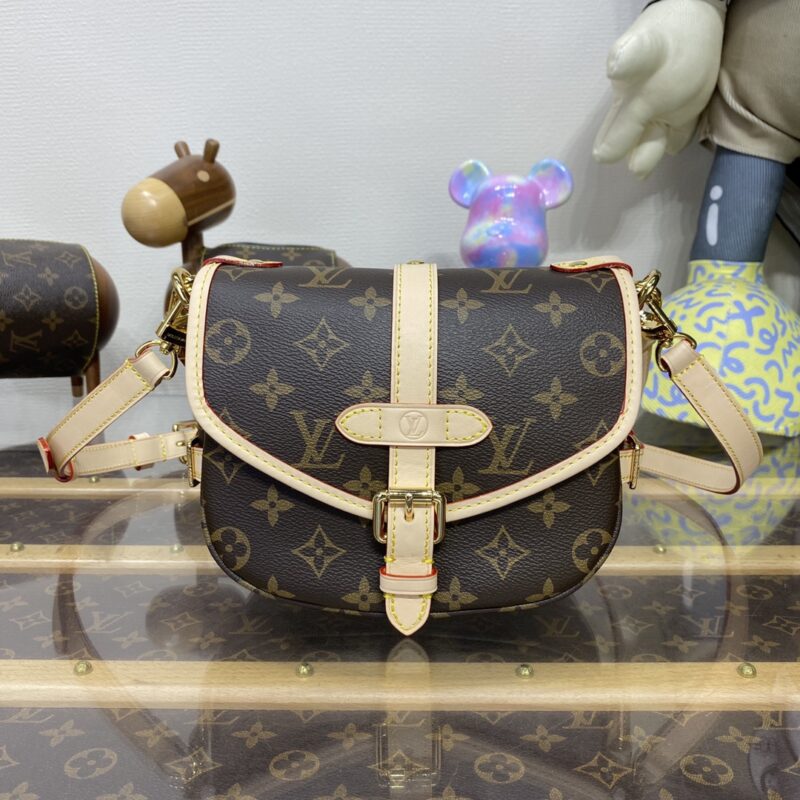 Louis Vuitton Saumur — réplique