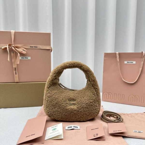 Miu Miu Wander Wool marron — réplique