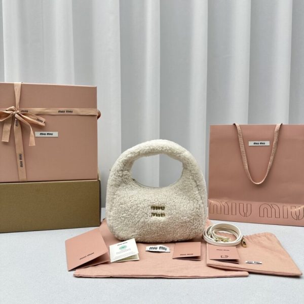 Miu Miu Wander blanc Wool — réplique