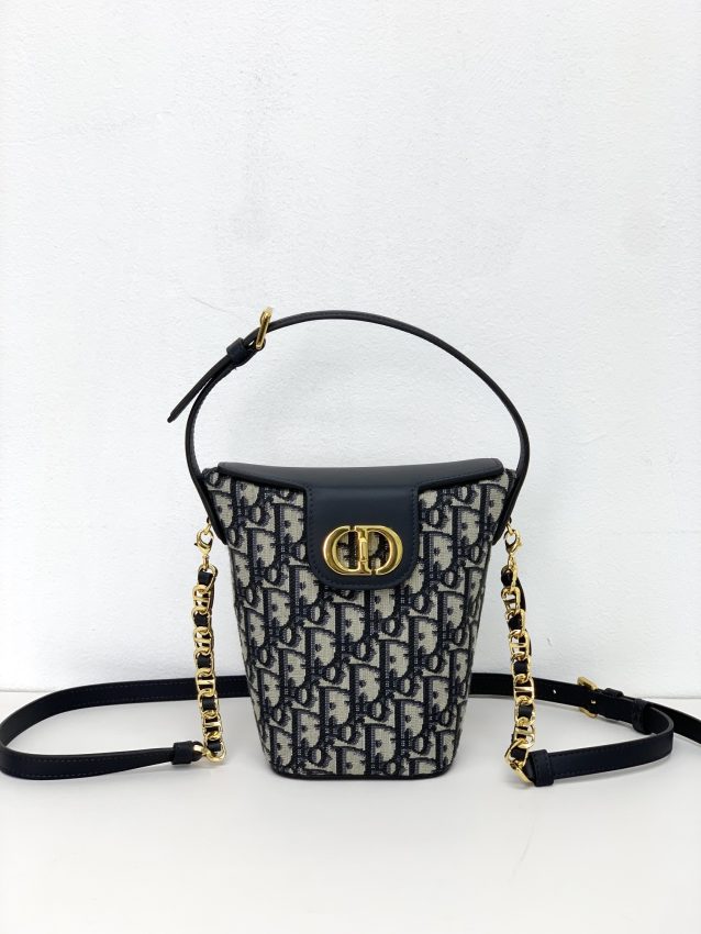 Sac 30 Montaigne à chaîne — réplique Dior