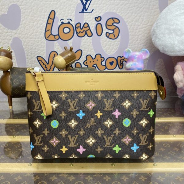 Louis Vuitton Pochette Voyage marron — réplique