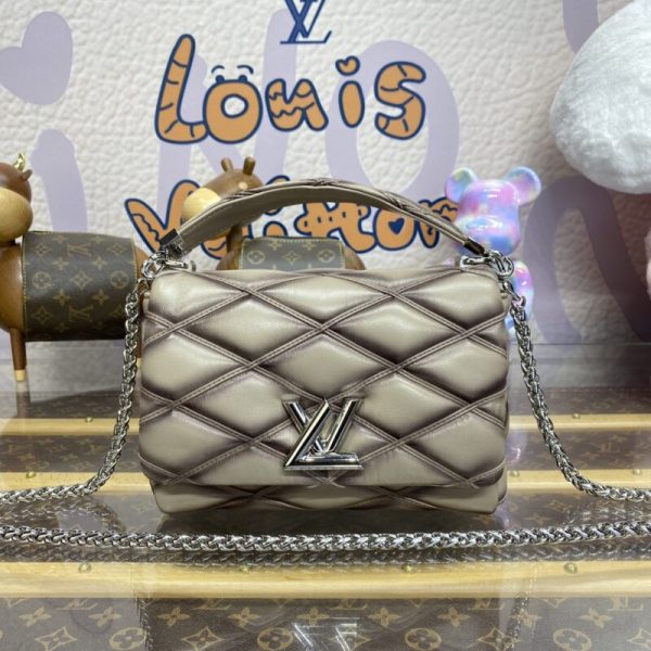 Louis Vuitton Go — réplique