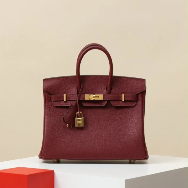 Modèle Hermès Togo Birkin 25 en signature Rouge H — réplique
