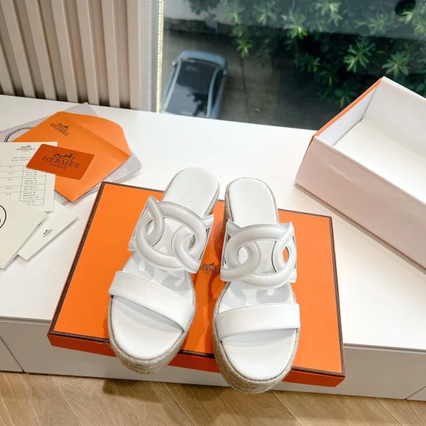 Sandales Hermès coloris blanc cuir espadrille – pour femme — réplique