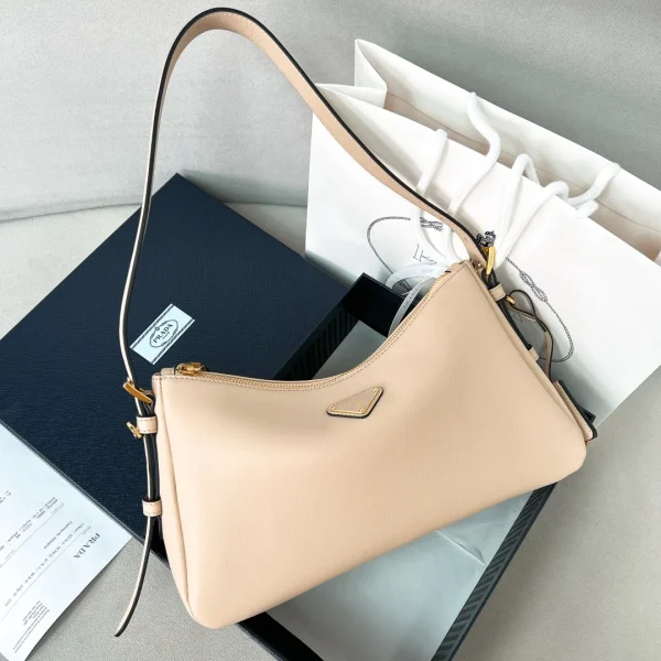 Sac porté épaule Prada format moyen Aimée | coloris beige — réplique