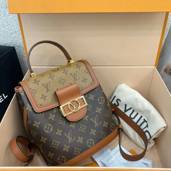 Sac à dos Louis Vuitton Dauphine Monogram inversé PM — réplique